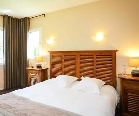 Hotel Logis De Carolles
