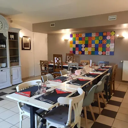 Hotel Logis De 3*
