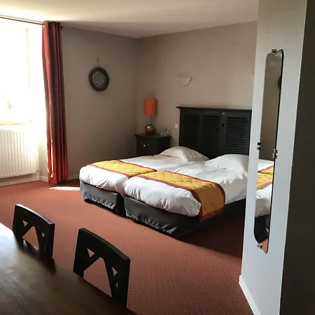 Logis De Carolles