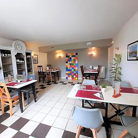 Hotel De 3*