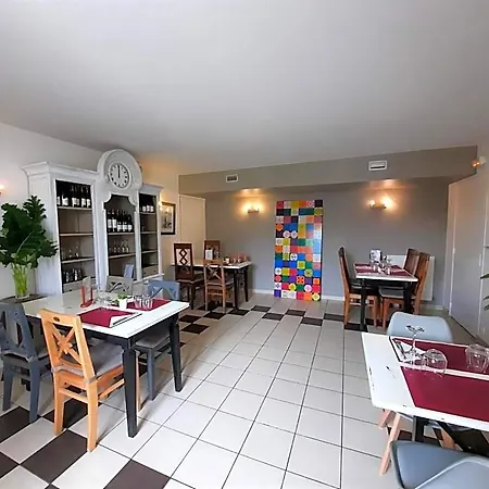 Hotel De 3*